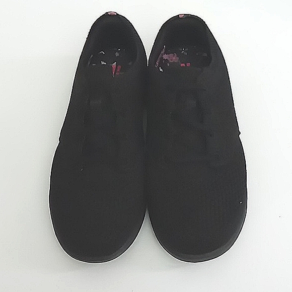 Skechers Shoes - Sketchers Sneakers Black Size 8 Slip On Gogo Mat Stretch Fit Floral Pre-owned